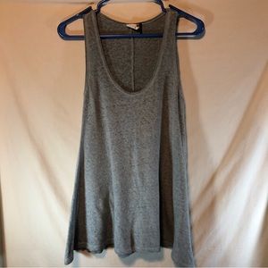 AKEMI & KIN grey/white marled asymmetrical hem tank top XS